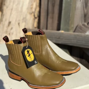 Botin Bulldog Cuadrado Clasico Color Verde Olivo