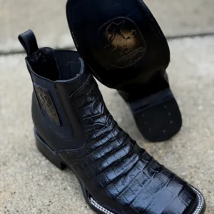 Botin Bulldog Cuadrado Imitacion Panza de Cocodrilo Color Negro