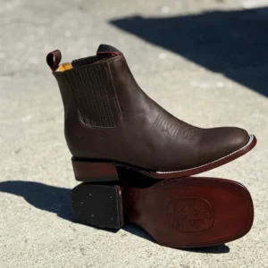 Botin Bulldog Cuadrado - Piel Pull-Up - Color Chocolate