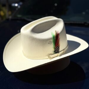 Sombrero Carin Leon 10X - Color Hueso - Herraje Herradura Dorada